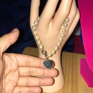 Helzberg Diamond I am Loved Fresh Water Pearl Bracelet